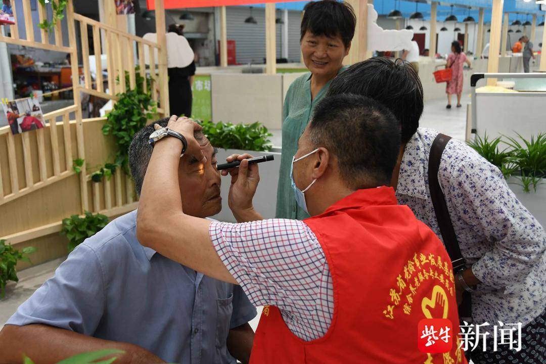 关爱眼部健康，守护明亮“视”界！常熟市碧溪街道溪东村开展常见眼病防治科普活动