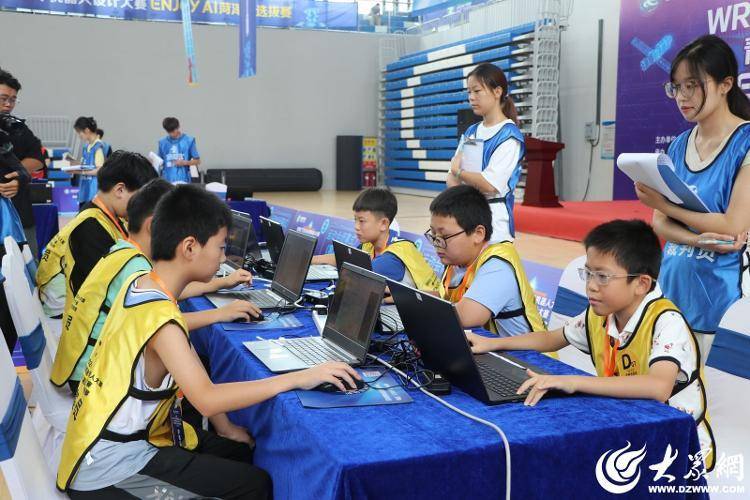 机器人界的“奥林匹克” WRCT2024世界机器人大赛菏泽市选拔赛举行