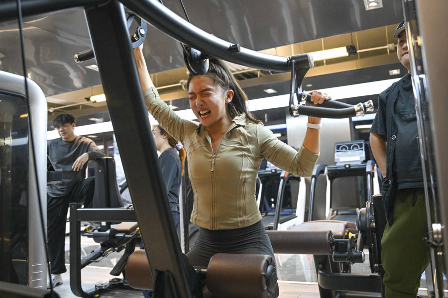 与世界上“开车最快”的女生们同场竞技！师炜即将亮相F1学院揭幕战